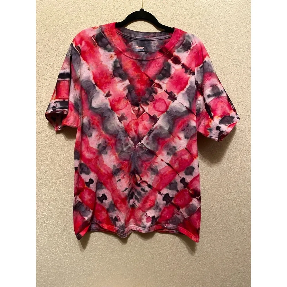 Handmade Tie-Dye Geometric Men’s T-Shirt 100% Cotton - Picture 1 of 3